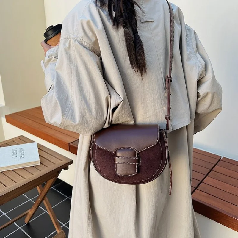 

Unique Solid Color Shopper Bag High-End Minimalist Vintage Style Leather Crossbody With Fashionable Design