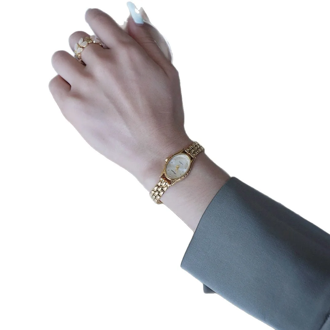 

Medieval women's watch gold bracelet high quality jewelry small dial