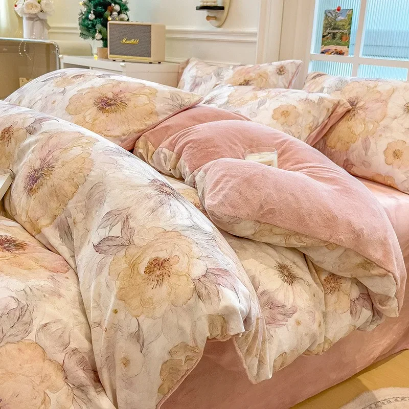 Cotton Thickened Milk Velvet Four Piece Set Brushed Warm Quilt Covers Bedding Comfortable Soft Double-sided Plush Duvet Cover