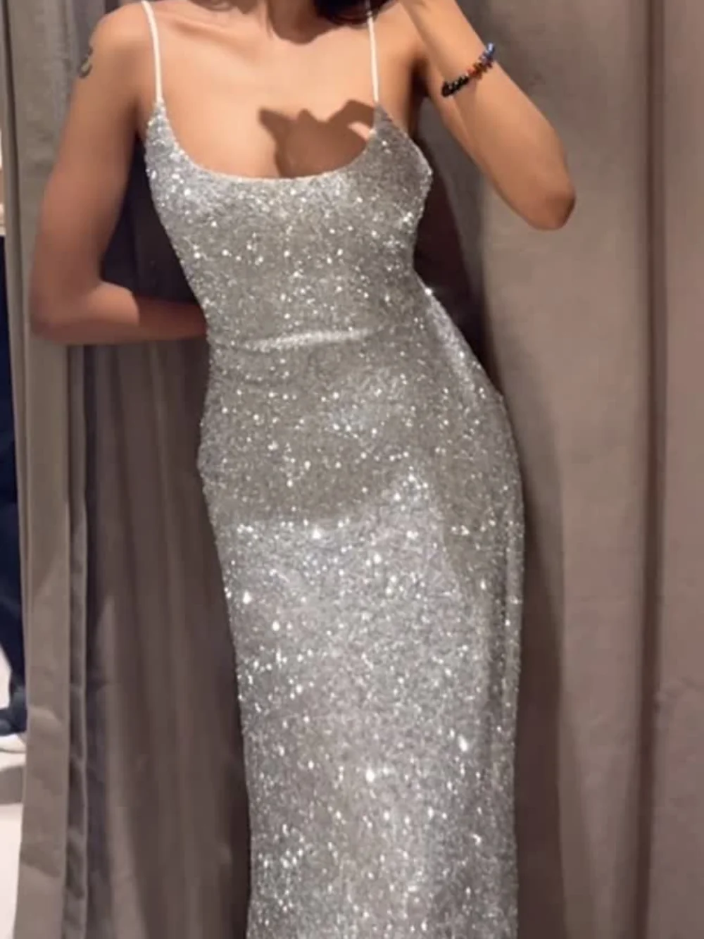 

Women's Fashion Sleeveless Midi Dress Beaded round Neck Backless Underwear Style Sling Design