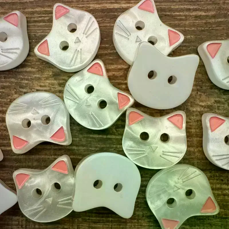10Pcs Decorative Fasteners For Clothing Cute Cartoon Cat Buttons With Ears Resin DIY Craft Buttons For Sewing And Crafting