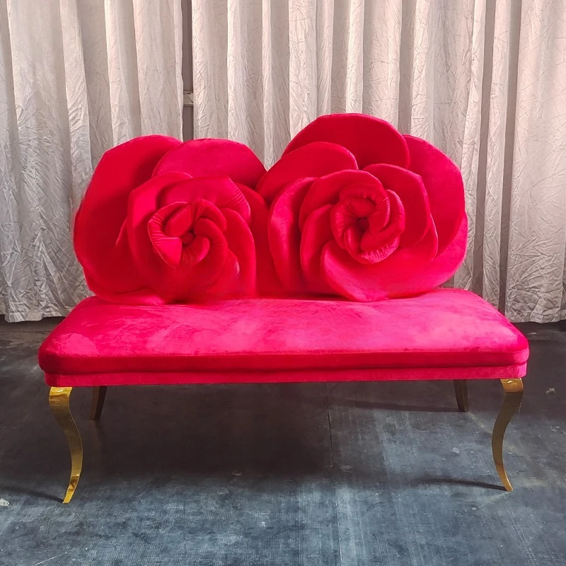 

Изящная свадебная мебель, декоративный диван для пары, спинка красной розовой розы, сиденье для жениха и невесты