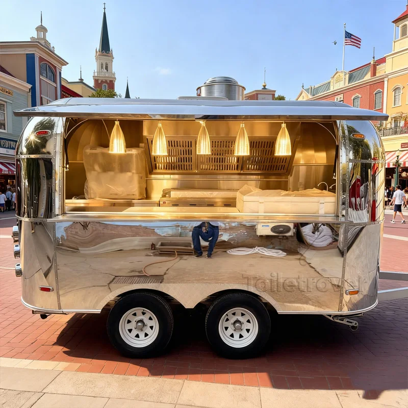 

Уличный полностью оборудованный фудтрак для продажи вафель, крепов, десертов, блинов и пончиков с полностью оборудованной кухней