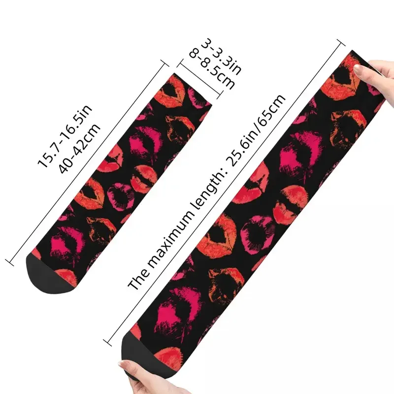 Otoño Invierno Retro hombres mujeres hermosas labios rojos y rosas calcetines transpirables calcetines de baloncesto