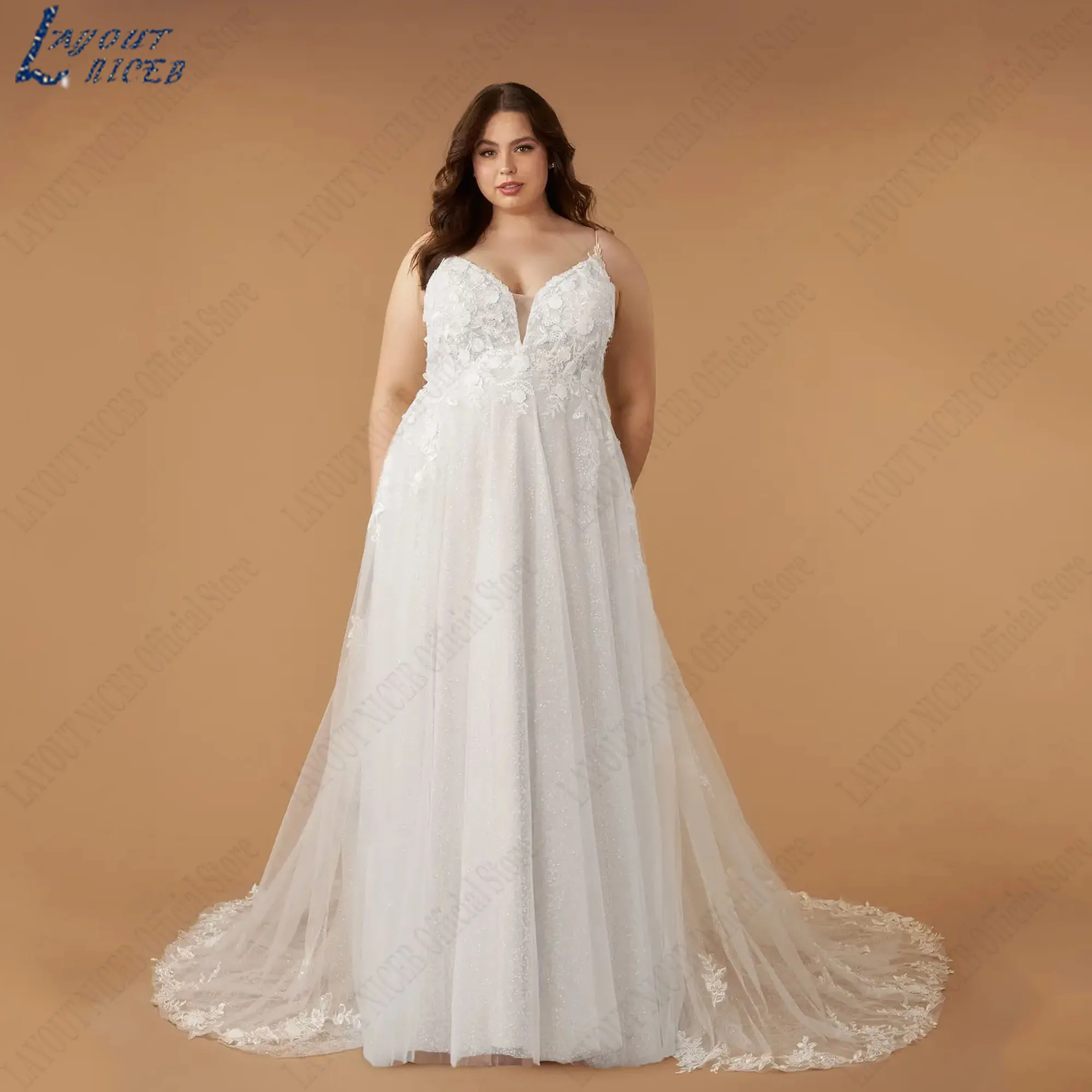 

LAYOUT NICEB A-Line V-Neck Wedding Dresses Spaghetti Straps Lace Appliques Luxury Gowns For Brides Backless Oversize Customized