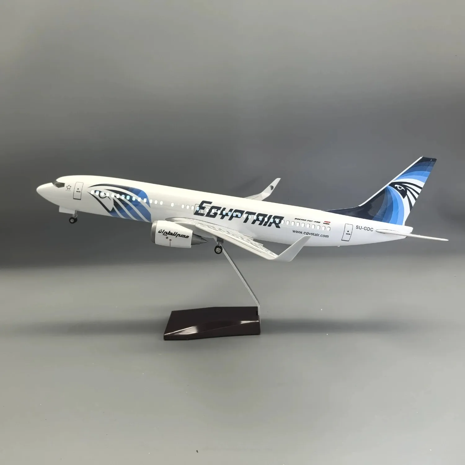 B737 Egypt Airways Flugzeugmodell Spielzeug im Maßstab 1:85, 737, 47 cm, mit Basis, Fahrwerk, Harz-Flugzeugmodell-Ornament für Sammler