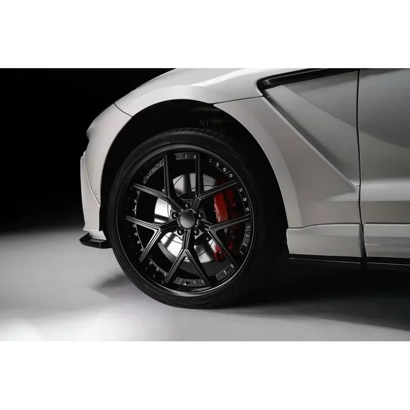 Simple and Elegant Car Kit, Carbon Fiber Material, Suitable for Multiple Car Models, Enhance Overall Vehicle Texture