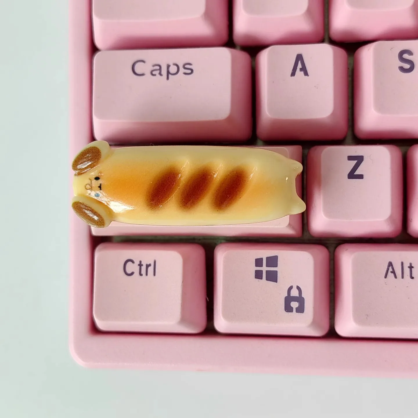 

Cute Bread Dog Keycaps 2.25u Shift Center Creative Personalized Keycaps Original Cartoon Decoration Mechanical Keyboard Keycaps