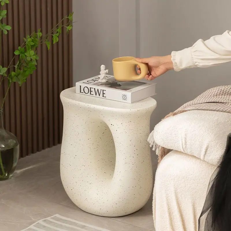 

U-shaped Geometric Lightweight Concrete Accent Table Garden Stool Modern Decorative Side Table for Indoor Outdoor BB528SO