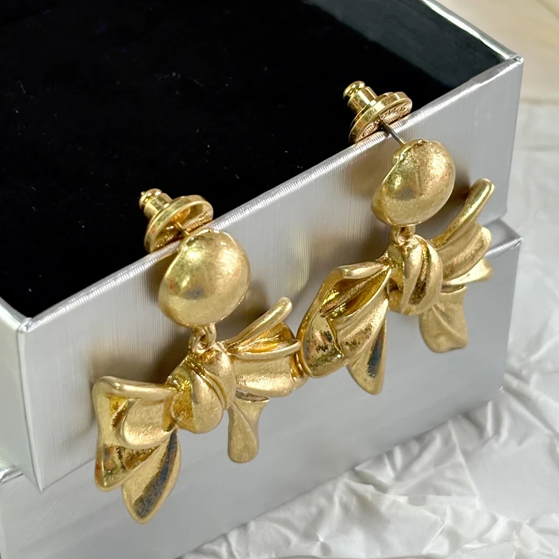 Os Vintage Bow Statement Drop Stud Earrings, Baroque Style Chunky Elegant Everyday Evening Party Wedding Jewelry for Women