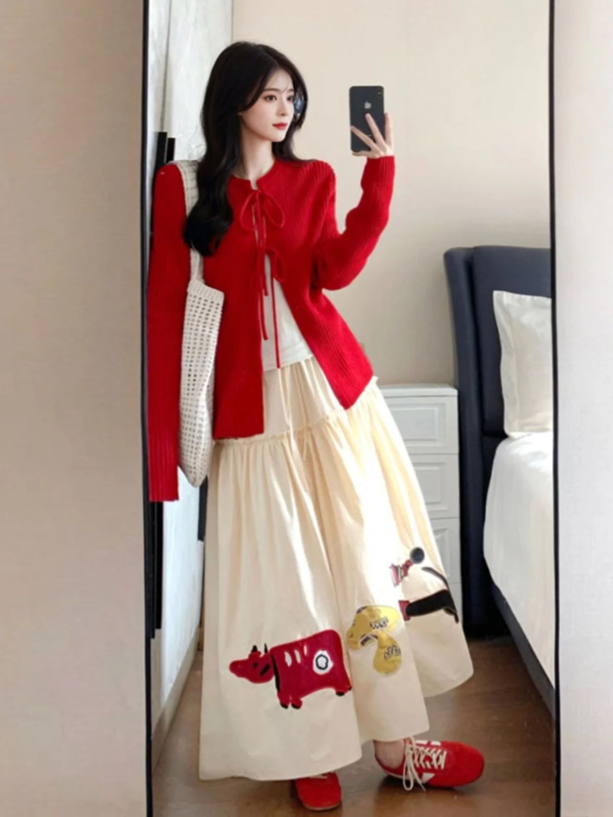 

Red Knitted Cardigan And Skirt Two-Piece Set Fashionable Spring Collection Comfortable Cotton Material V-Neck Short Sleeve