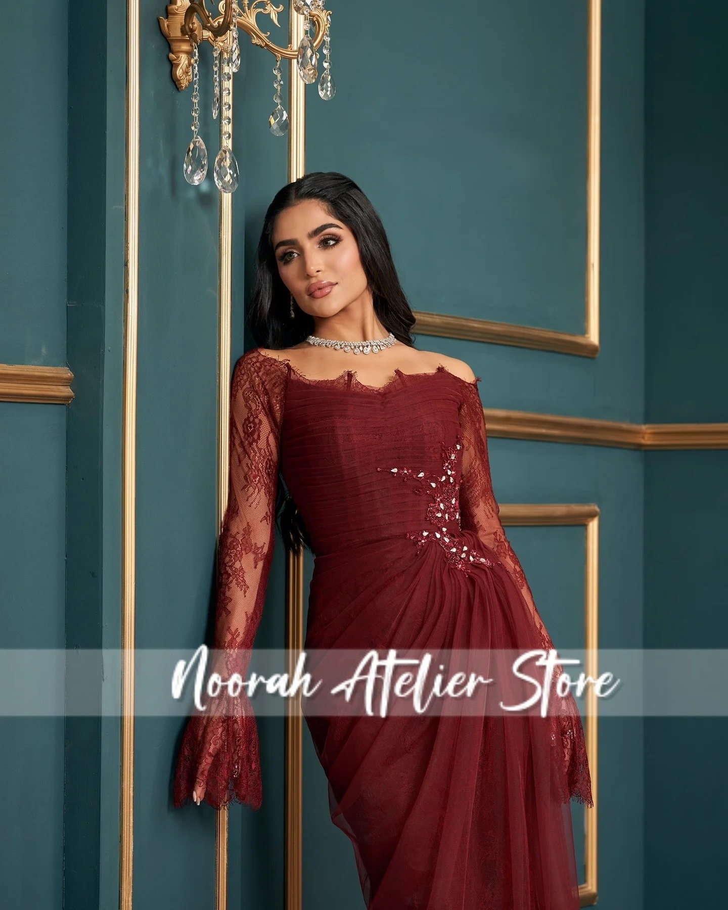 فساتين سهرة نسائية فاخرة جديدة أنيقة من الدانتيل الأحمر بدون أكتاف مطوي 2025 ثوب زفاف نسائي المملكة العربية السعودية طويل مخصص