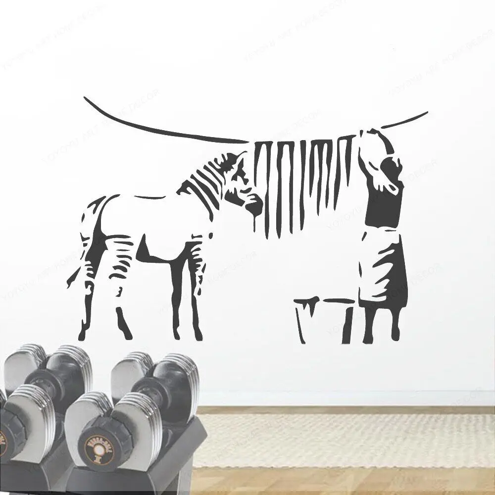 Stile europeo Banksy Zebra donna adesivi murali decorazioni per la casa ragazza Room Decor Sticker interni Home Art Decor murale rimovibile HL05