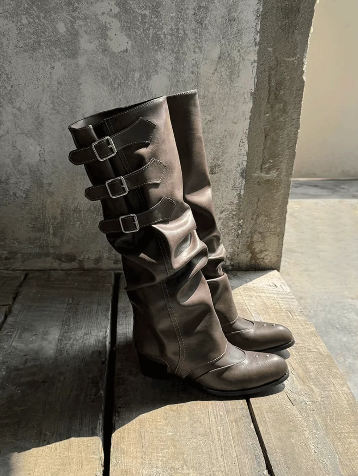 

Коричневые ковбойские сапоги в стиле вестерн, винтажные длинные сапоги на массивном каблуке, женские съемные двусторонние плиссированные ботинки, утягивающие рыцарские сапоги