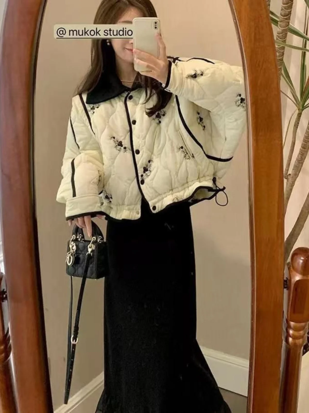 Elegant Printed Cotton Jacket for Women Loose Fit Short Style Unique Design Autumn Winter New Arrival Fashionable Commute Wear