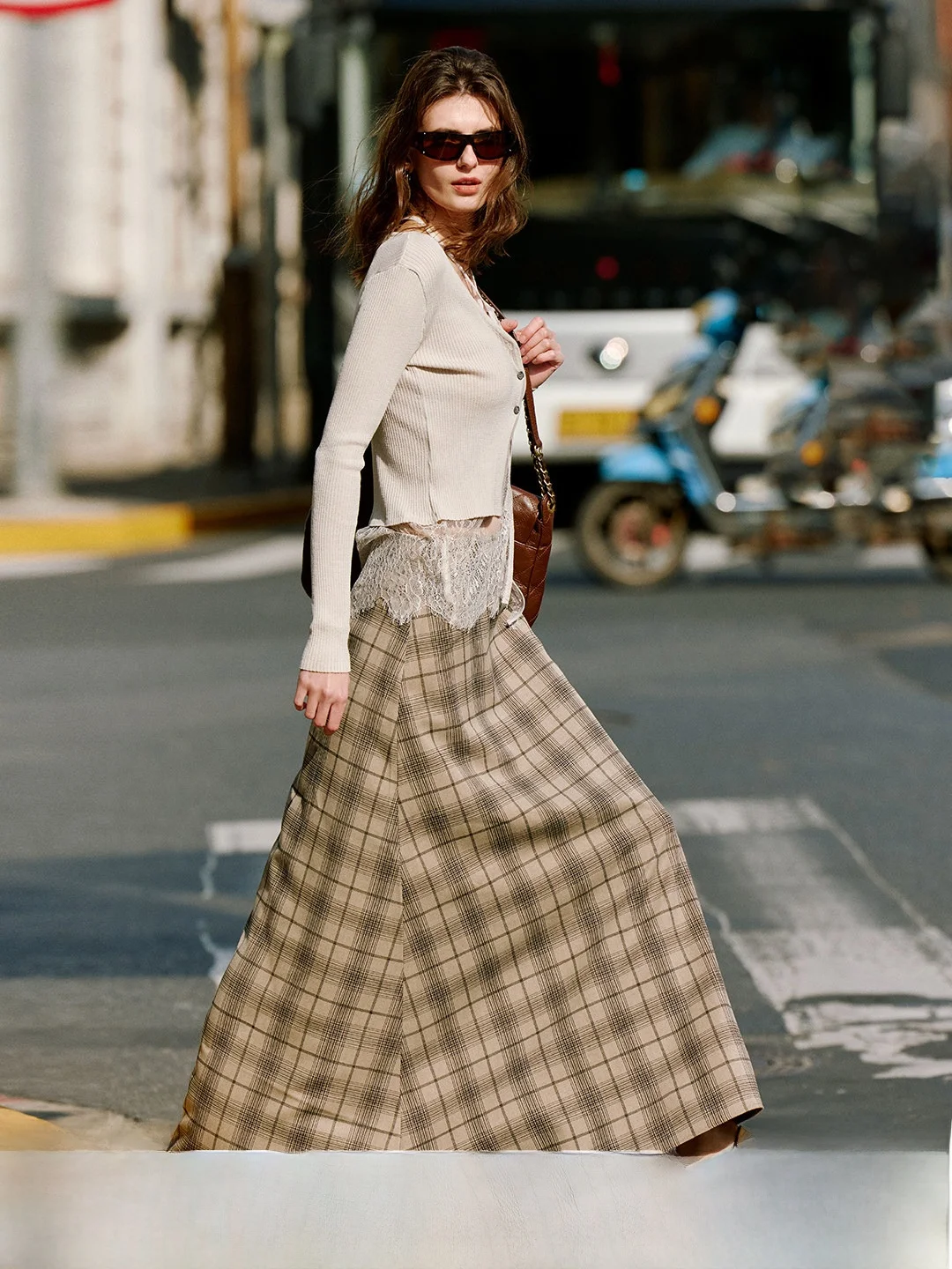 

Luna7xi Classic Contrast Color Plaid A-Line Midi Skirt Women's Draped Slimming Commuter Versatile Large Skirt Polyester Blend