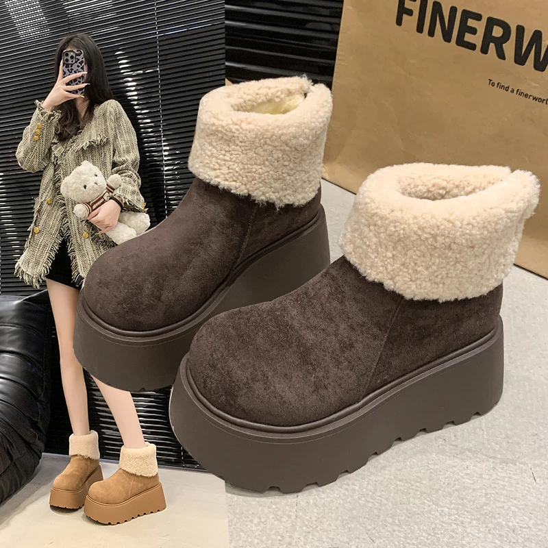 

Женские зимние ботинки на высоком каблуке на платформе, новый стиль осени 2025 года, универсальные мягкие и толстые женские короткие ботинки в корейском стиле