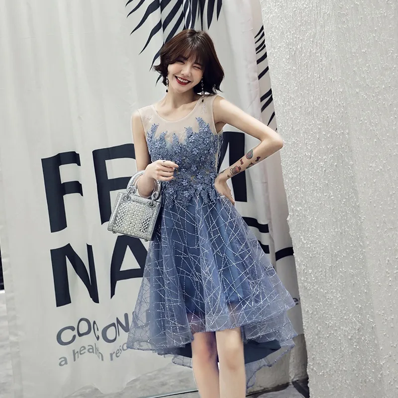 

2025 Новое женское короткое вечернее платье с сетчатой вышивкой, модное и для похудения, подходит для ношения в обычных раз