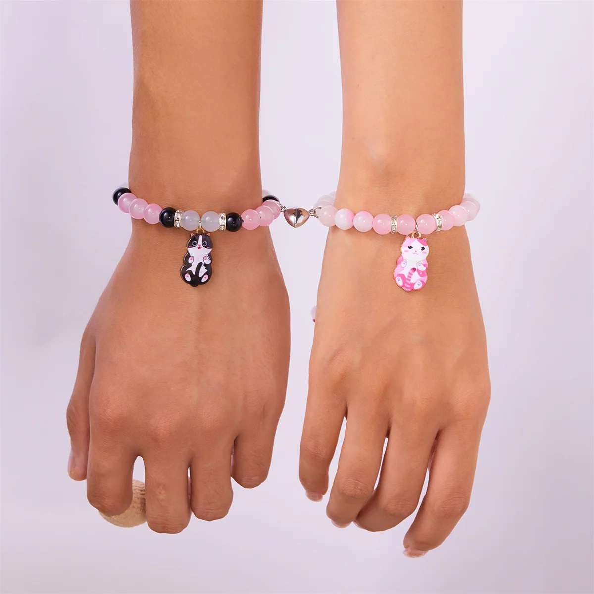 

Cute Cartoon Cat Heart Magnetic Couple Bracelets For Women Men Fashion Acrylic Natural Stone Beads Animal Kitten Bangle Jewelry