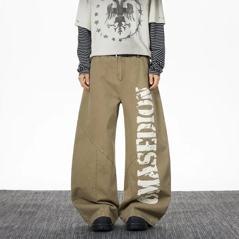 

2026 New American Retro Letter Print Khaki Denim Jeans For Men Women Designer Style Loose Wide Leg Curved Cut Casual Pants Loose