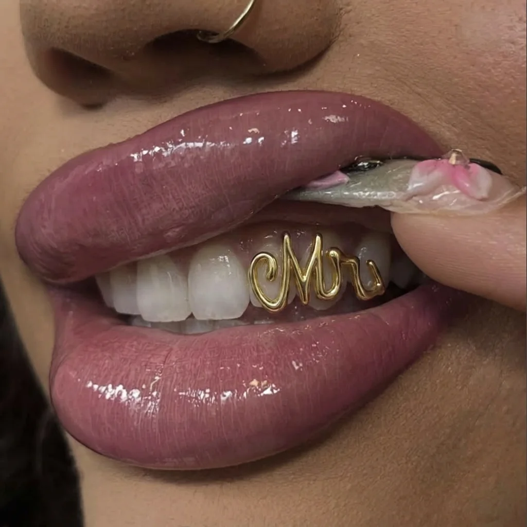 New Product - European Retro M-Line Double-Stone HIPHOP Cool Copper-Zirconia Christmas Personalized Tooth Decoration