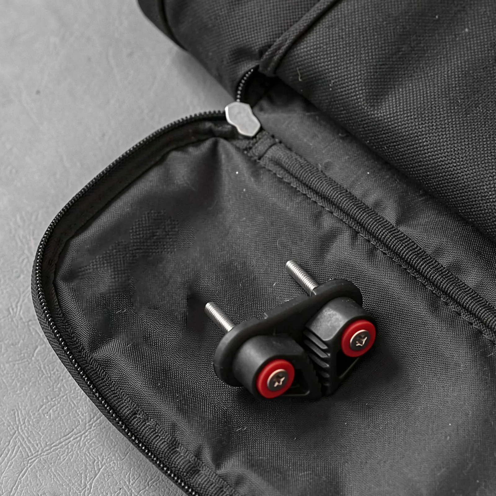 Fitness Nylon Rope Clamp Cam Cleat Quick Lock Rope Attachment Clip Suitable for Pilates Rehab Tether Connecting Clamp