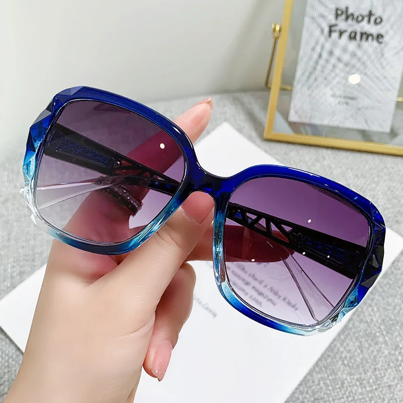 New Fashion Oversized Sunglasses Women Big Frame Vintage Square Glasses UV400 Eyewear Classic Goggles Oculos De Sol