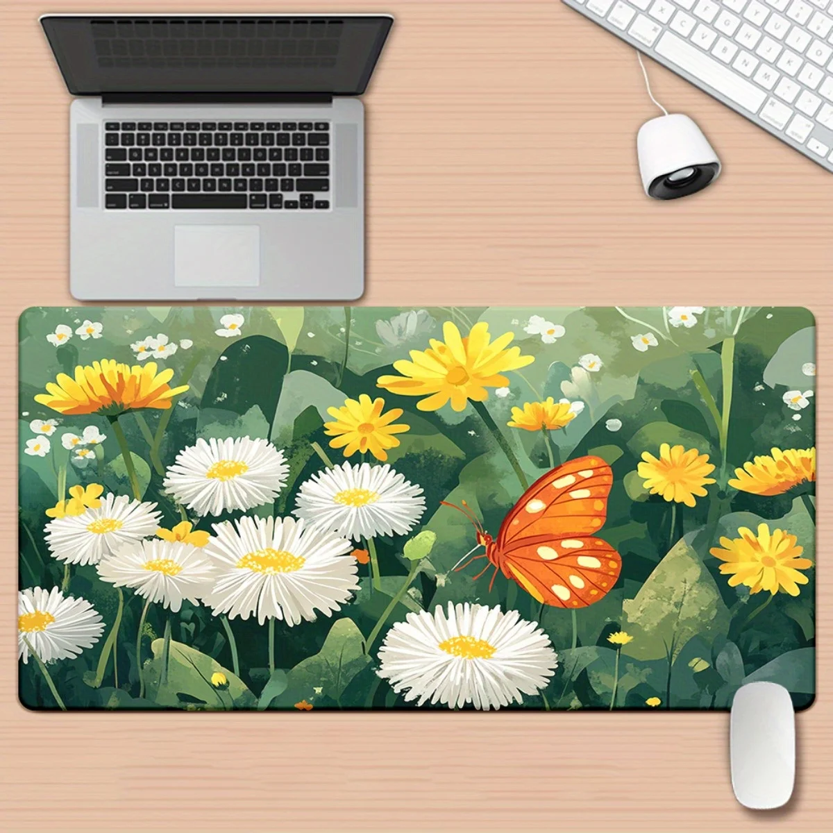 1 Buah Mousepad XXL Motif Bunga Aster dengan Kupu-kupu Cetak HD - Alas Meja Bermotif Bunga yang Cerah untuk Gamer & Penggunaan Kantor, Alas Karet Anti Selip, Halus