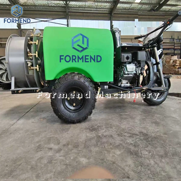 250L Riding Sprayer Vehicle Self-Propelled Crop Protection Duster With Stainless Boom For Vineyard