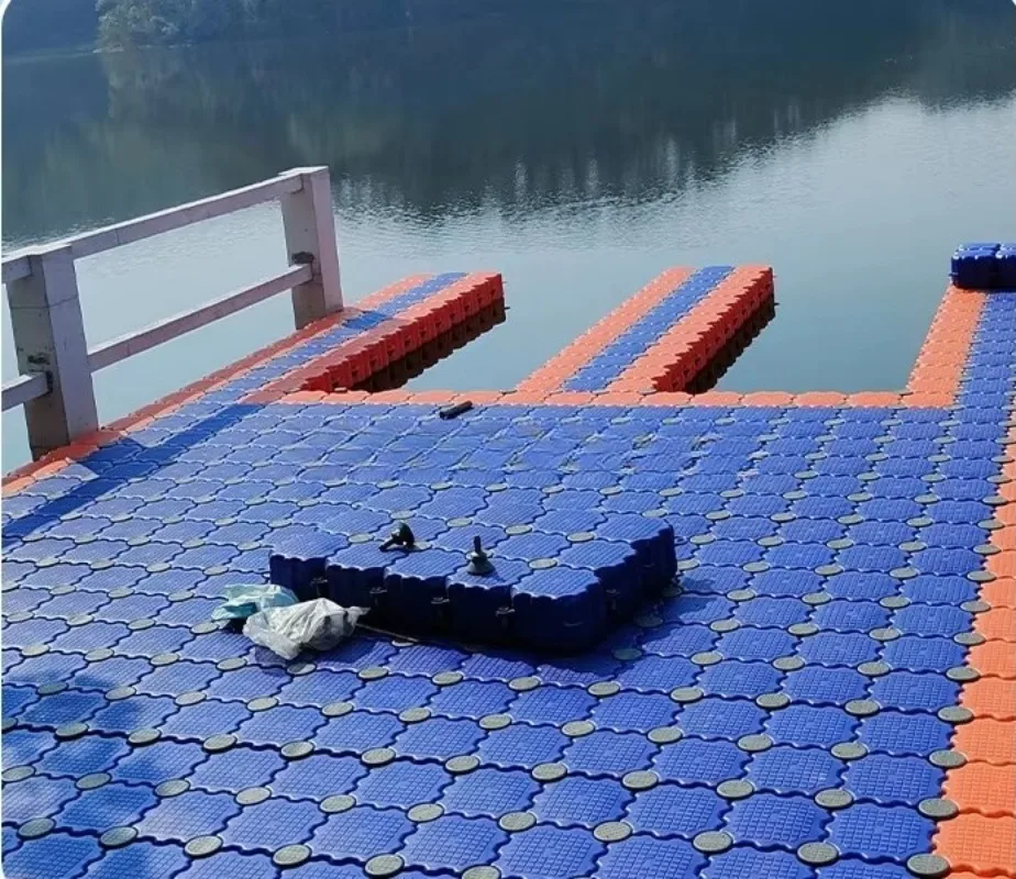 Modular water walkway platform bridge, floating bridge for marine motorboats and fisheries