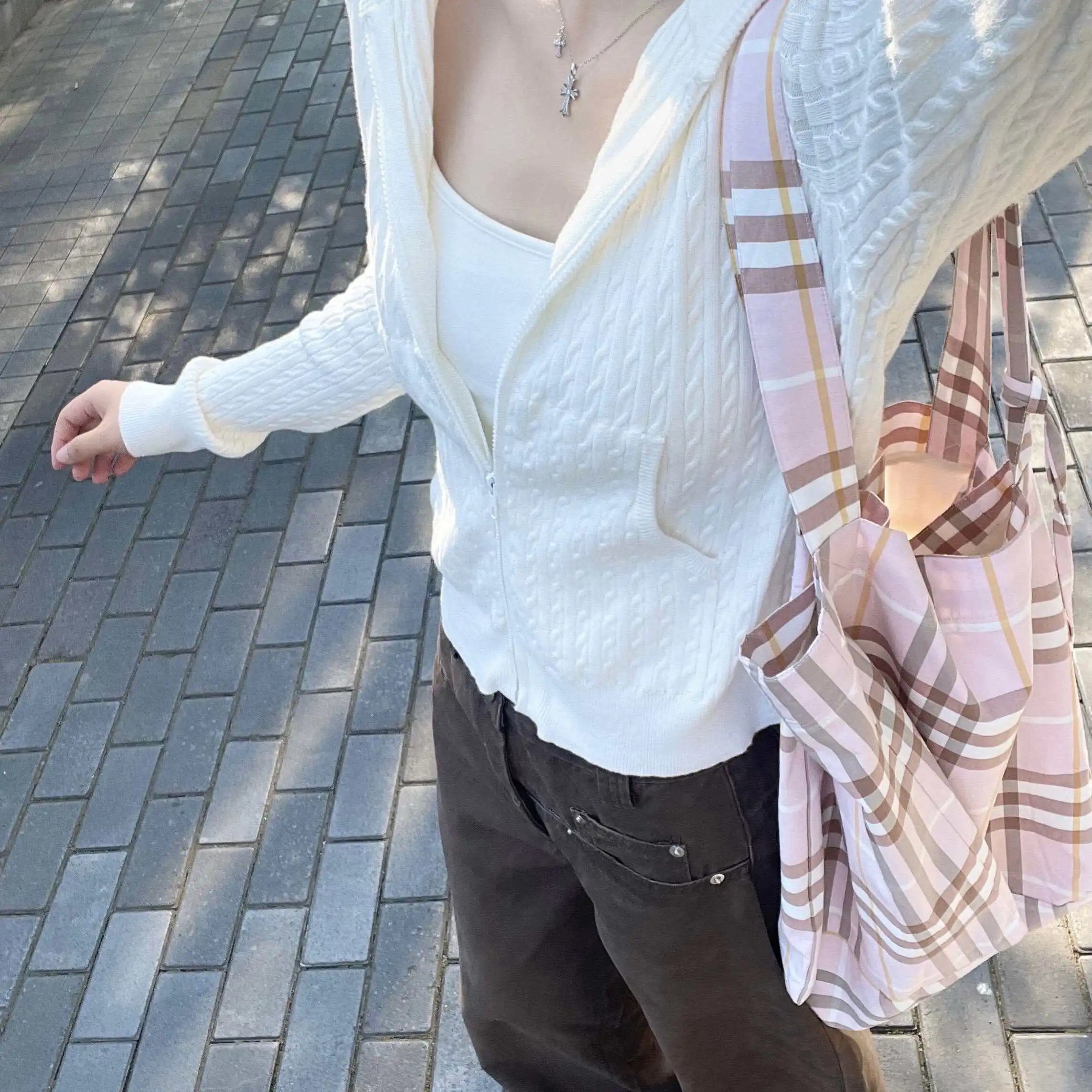 Twist slim hooded knit cashmere cardigan unique super nice zipper short coat.