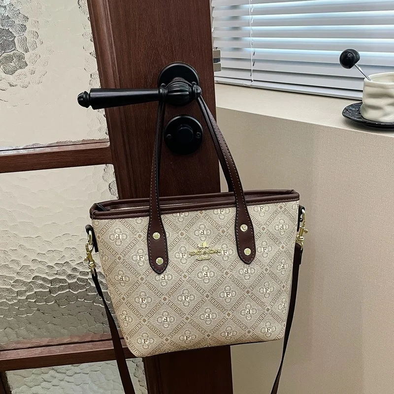 حقيبة كتف نسائية عالية الجودة، حقيبة نسائية بسحاب بسيط، حقيبة كروس نسائية، حقيبة يد عصرية