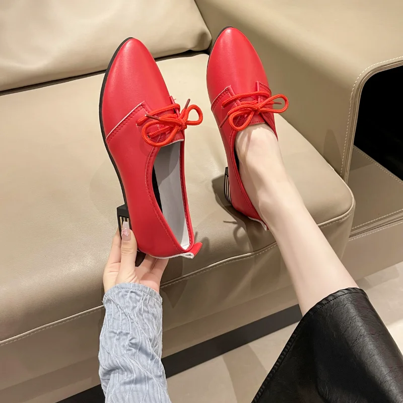 New Women's Flat Shoes 2023 Autumn Casual Shoes Comfortable Soft Pointed Toe Shoes for Women Lace-Up Outdoor Flat Walking Shoes