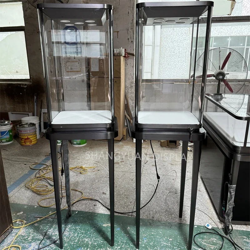 custom.Factory Supply High Quality Complete of Accessories Custom Glass Jewelry Display showcase Jewellery Store