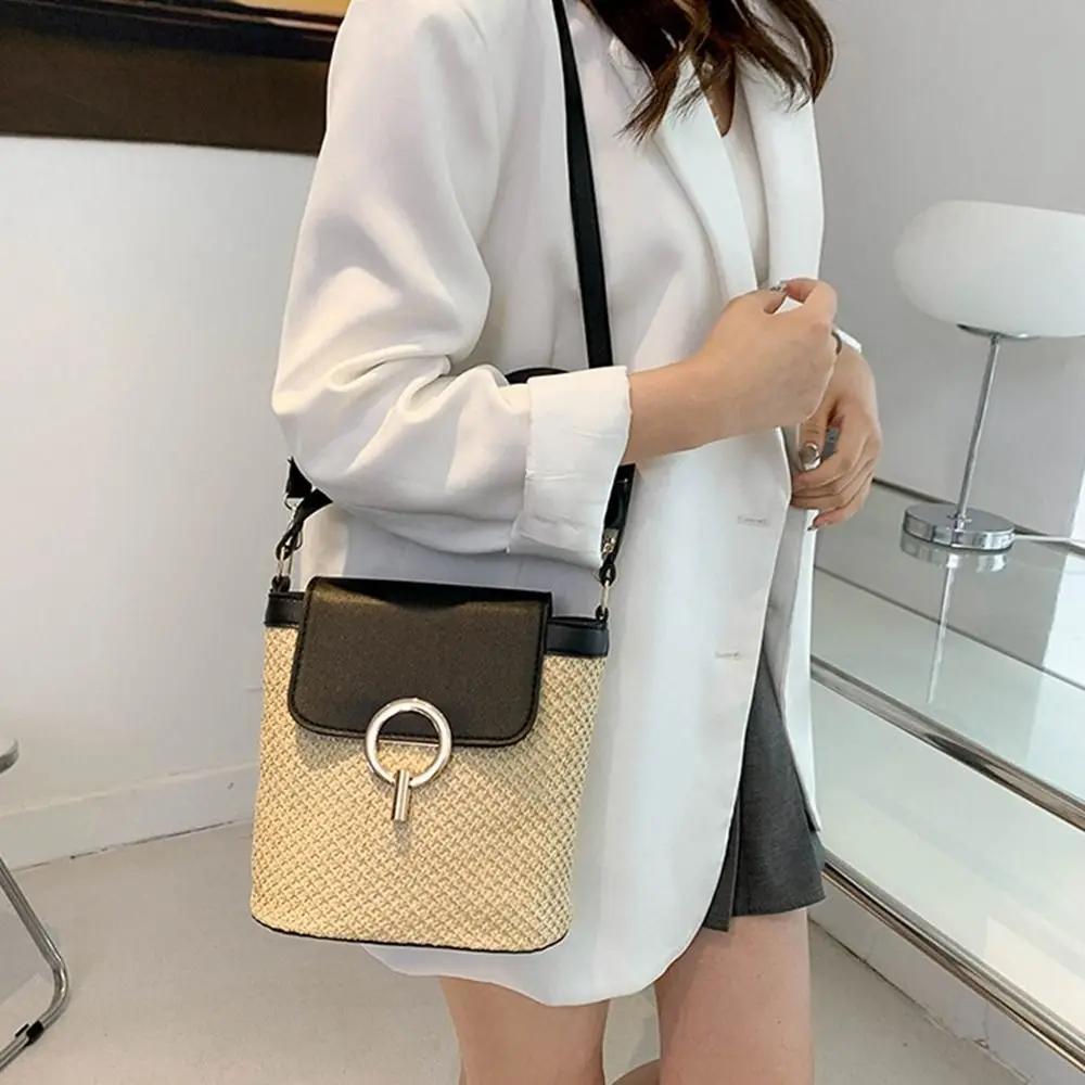 Large Capacity Woven Straw Bucket Bags Trendy Pu Leather Shoulder Bag Beach Handbags Crossbody Bag Tote Bag Raffia Bag Summer