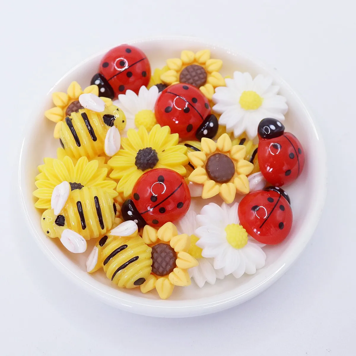 25pcs Resin Mix Sunflower Bee Ladybugs Ladybird Honey Bumblebees Embellishments Flatbacks Cabochons Wreath Decorations Scrapbook