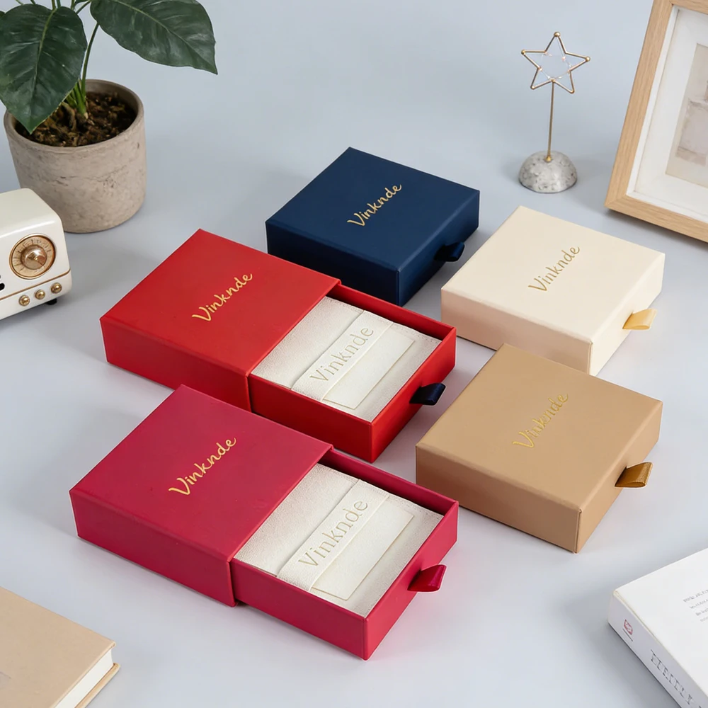 

100Pcs 8x8x1.7cm Paper Drawer Box Earrings Necklace Packaging Boxes Custom Logo Microfiber Velvet Flap Bags Wedding Gift Case