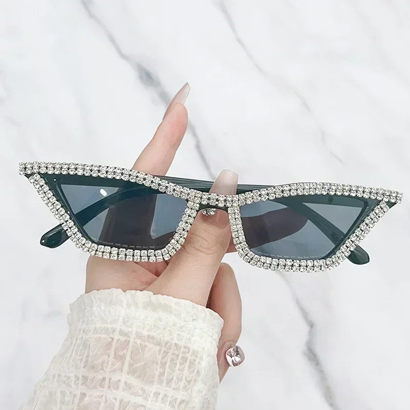 1PC Strass Sonnenbrille Party Brille Cat Eye Sonnenbrille Cat Eye Brille Brillen für Frauen Männer Bar Sonnenbrille