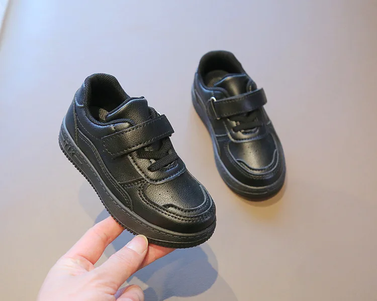 2026 Herbst Kinder-Sneaker Jungen Freizeitschuhe Leder Flache Schüler-Gehschuhe Rutschfeste Mädchen Leichte Sportschuhe – Detail 15