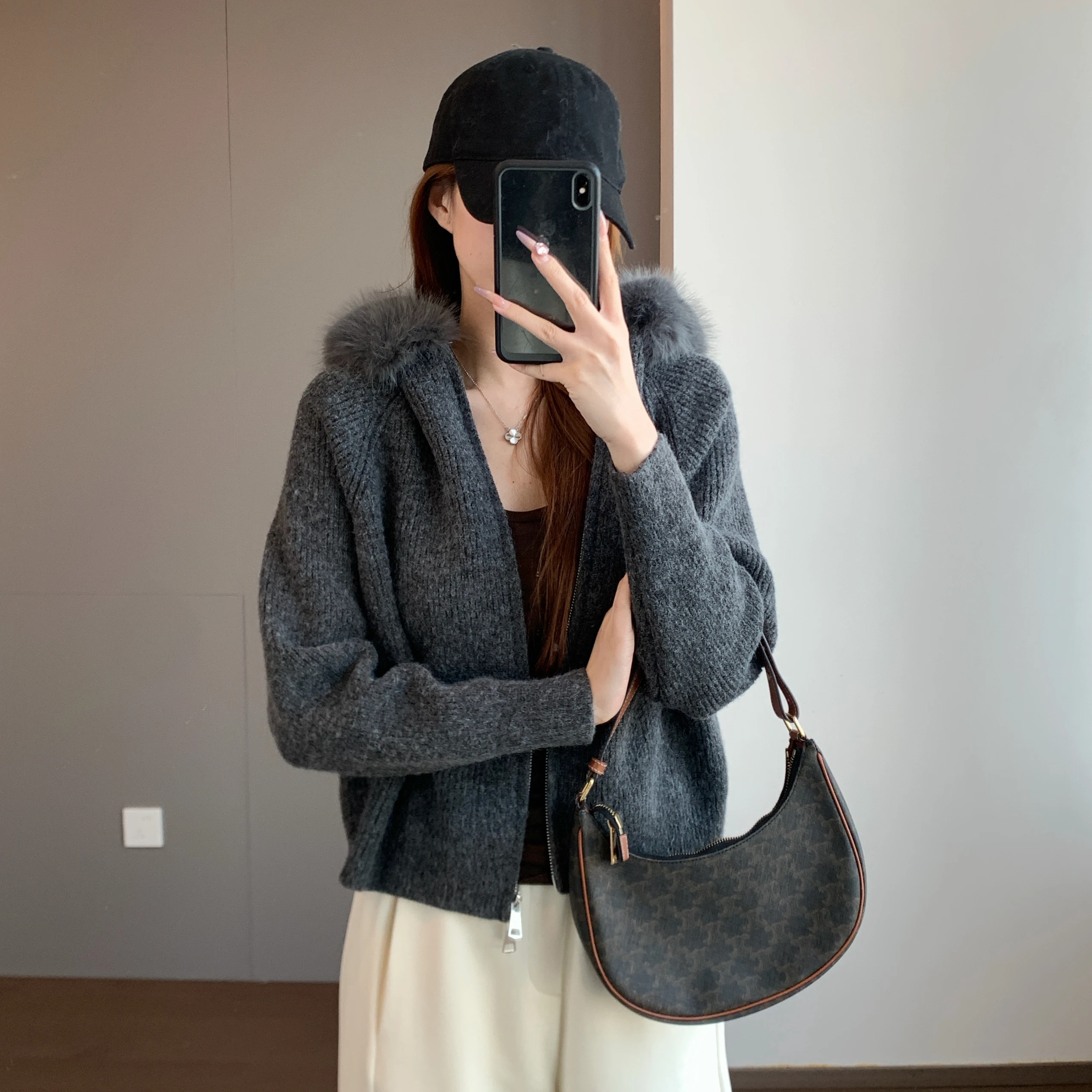 

The Thiened Soft Thiened Detachable Fur Collar Vertical Stripe Knitting Method Hood Double Zipper Knitted Open Cardiga...