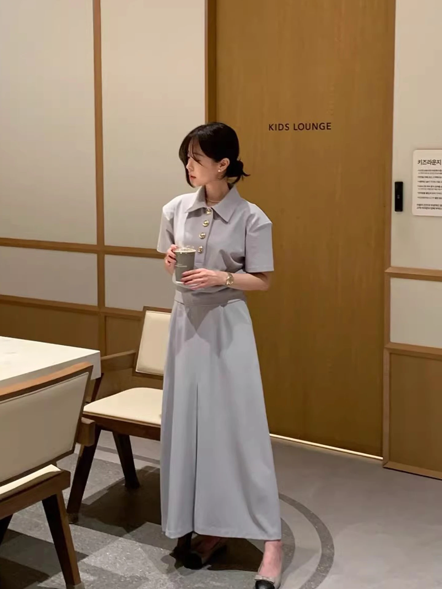 

Fashionable Metal Buckle Short Sleeve Women's Top And Half Skirt Long Dress Two Piece Set Summer New Style Pure Color Design