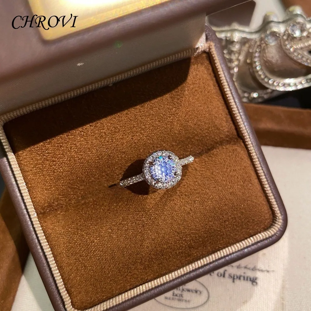 Nuevo anillo de plata de ley 925 con peridoto y diamantes clásicos, deslumbrante joya de banda abierta con engaste redondo.