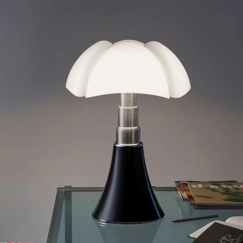 Italie Designer Bauhaus Blanc/Noir Pétale Lampes de Table LED Fer Art Verre Vintage Lampes de Bureau Salon Chambre Restaurant Bar