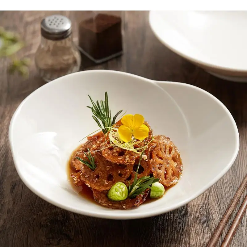 

Ceramic Dinner Bowl Fruit Salad Soup Basins Ramen Plates Restaurant Irregular Shape Solid Color Cutlery Snack Dessert Plate