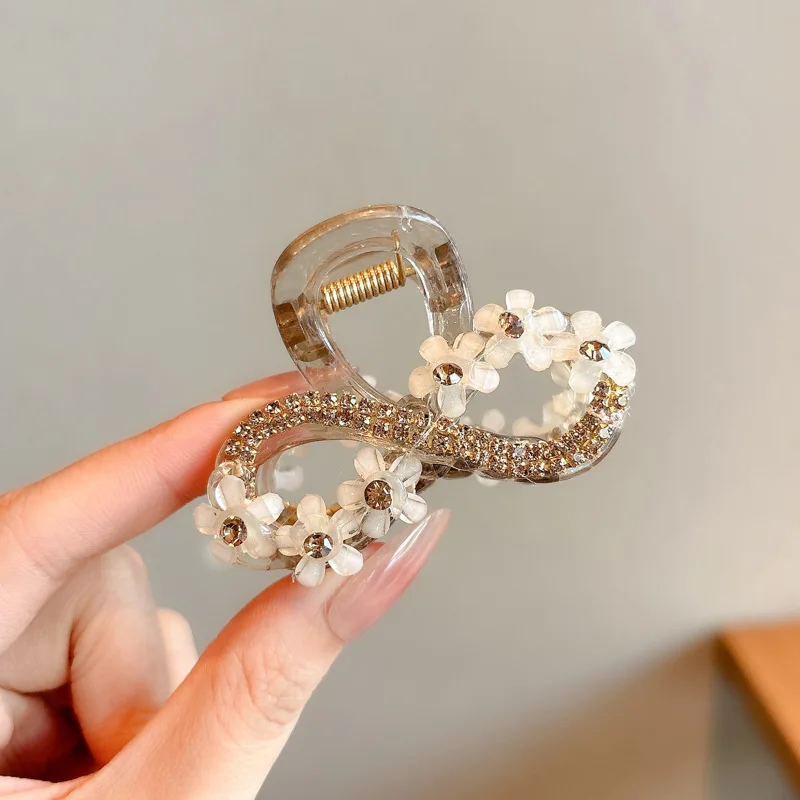 Elegant Rhinestone Flower Hair Clip for Womens Temperament Small Shark Clip Fashion Girls Hair Clamp
