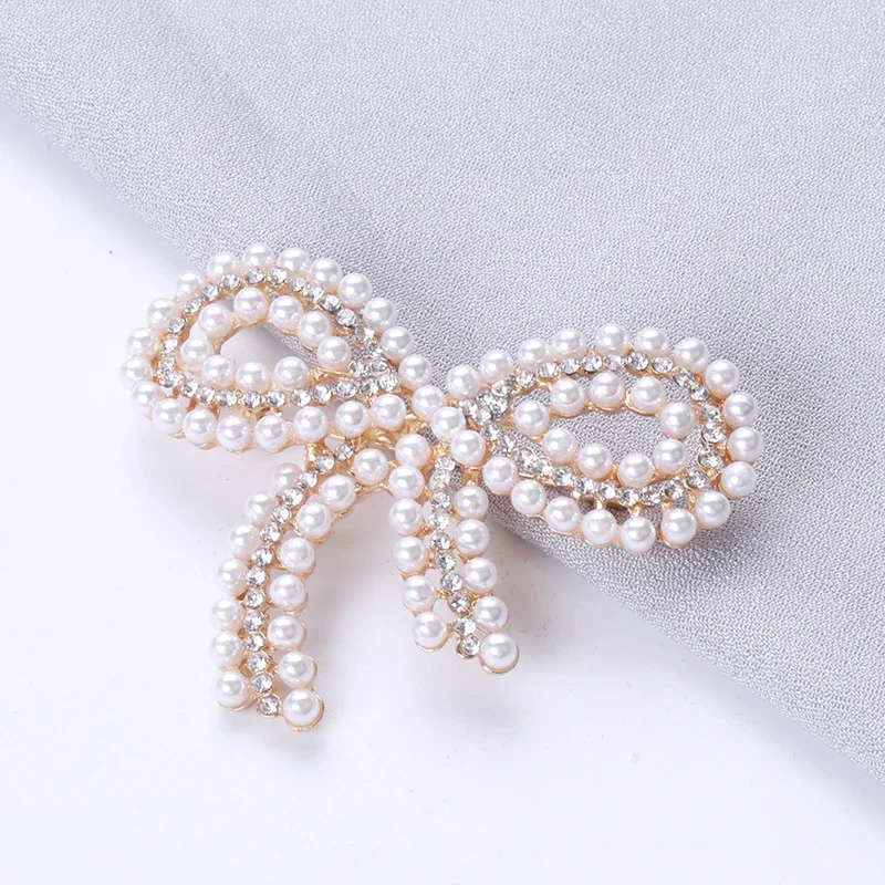 Rhinestone Bow Brooches for Women Unisex Pearl Bow Knot Pins Office Party Friend Gifts Jewelry Accessories