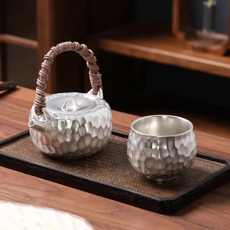 Elegant silver hand-embossed ceramic tea set, luxury Kung Fu tea gift box, full set of teapots and cups, suitable for noble