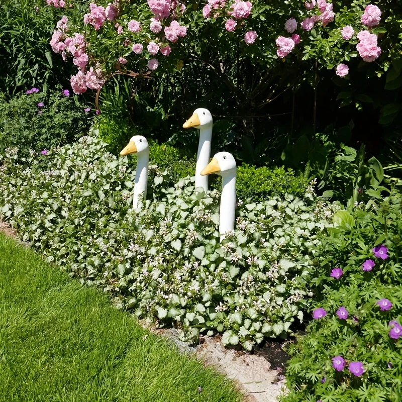 Outdoor Goose Head Flowerpot Decoration Garden and Courtyard Simulated Goose Sculpture Resin Garden Landscape Ornament Fun Gift