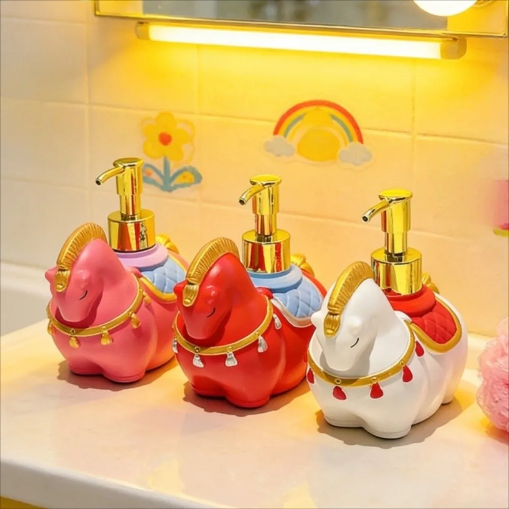 

Vinyl Zodiac Horse Soap Dispenser Press Bottle Animal Model Cartoon Hand Sanitizer Bottle Decorative Mascot