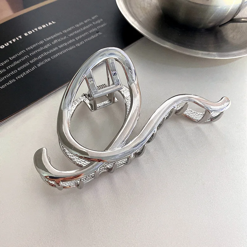 New Metal Geometric Hair Clips Female Large Fashion Ponytail Braid Shark Clip Hairpin Headdress Girls Delicate Hair Accessories